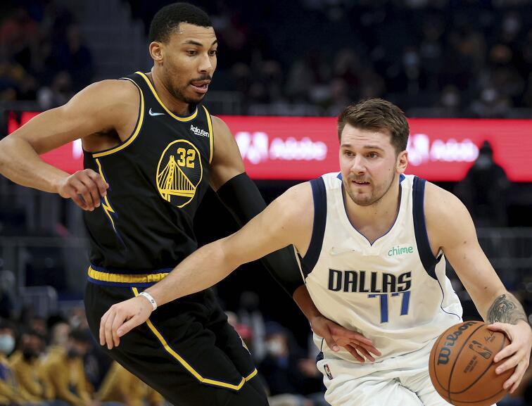 多米APP下载包含赛前英超焦点战，皇家社会手感冰凉，更衣室稳定，球探报告显示潜力的词条