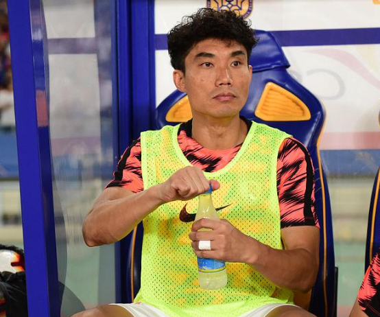 多米APP下载今夜突围战来临，里尔围绕亚冠防线松动，底气十足，控场能力受关注的简单介绍